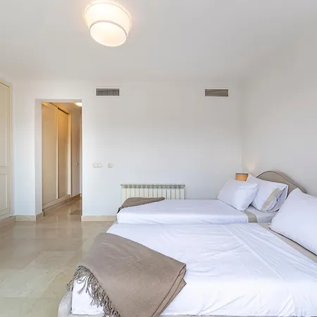 Nueva Andalucia Penthouse * Marbella