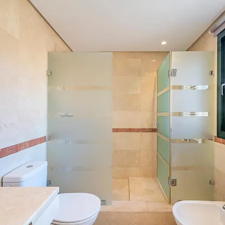 Nueva Andalucia Penthouse Daire *
