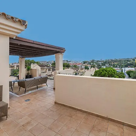Nueva Andalucia Penthouse *